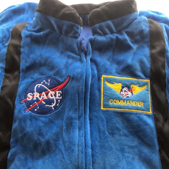 Space suit - Picture 10 of 11